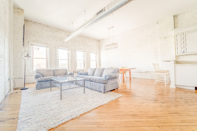 186 State St in Binghamton, NY - Foto de edificio - Building Photo