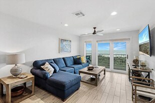 28 Cut Off Rd in Port Aransas, TX - Building Photo