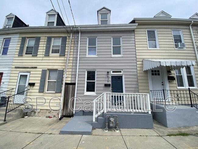 property at 625 Vander Ave