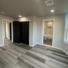 258 Montgomery St in Bloomfield, NJ - Building Photo - Building Photo