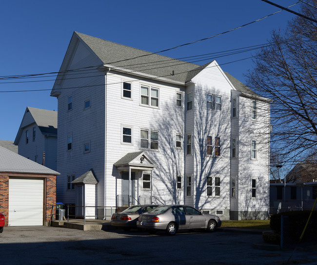 203 Laurel Hill Ave in Providence, RI - Building Photo - Building Photo