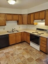 1377 Doman Dr in New Richmond, WI - Building Photo - Building Photo