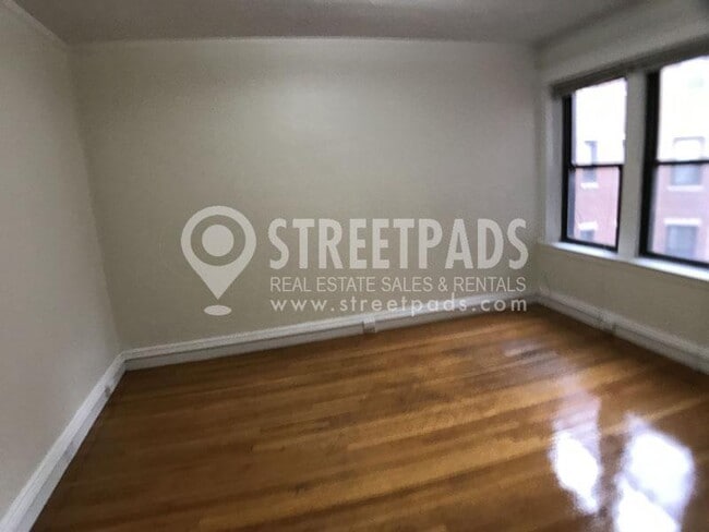 17-19-19 Washington St in Malden, MA - Building Photo - Building Photo
