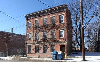 2037-2039 Elm St in Cincinnati, OH - Foto de edificio - Building Photo