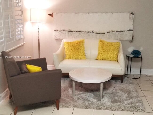 333 SE Martin Ave in Stuart, FL - Building Photo - Building Photo