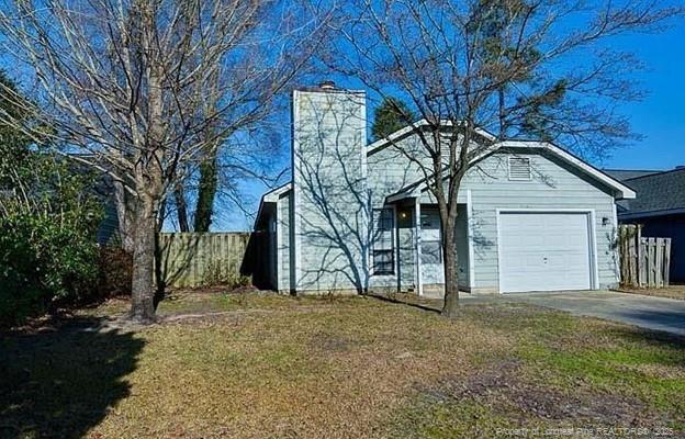 708 Mosswood Ln in Fayetteville, NC - Building Photo