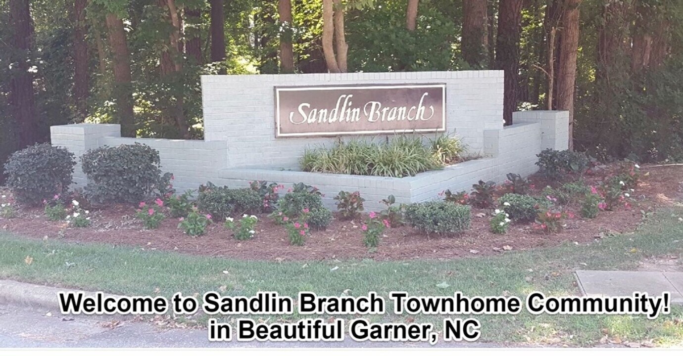 206 Kentucky Dr in Garner, NC - Building Photo
