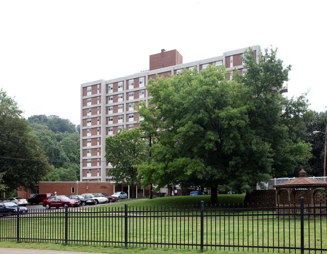 Fawcett Apartments in East Liverpool, OH - Building Photo - Building Photo