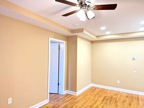 8800 Plymouth St in Silver Spring, MD - Building Photo - Building Photo