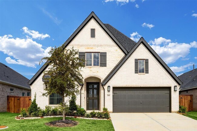 property at 2818 Tanager Trace