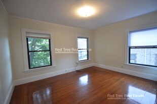 31 Quint Ave, Unit 1 in Boston, MA - Building Photo