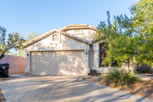 21831 N 48th St in Phoenix, AZ - Foto de edificio - Building Photo