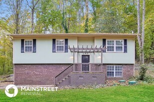 165 Cedar Cir in Powell, TN - Building Photo