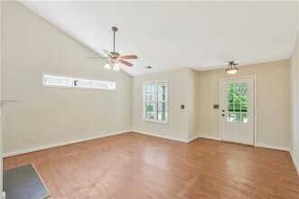 328 White Oak Way in Canton, GA - Building Photo - Building Photo