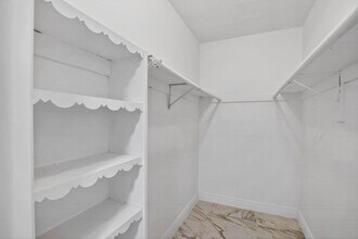 5731 NE 17th Terrace in Fort Lauderdale, FL - Building Photo - Building Photo