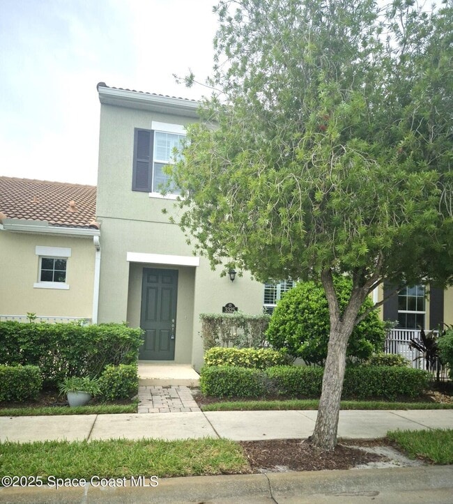 property at 3325 Sedge Dr