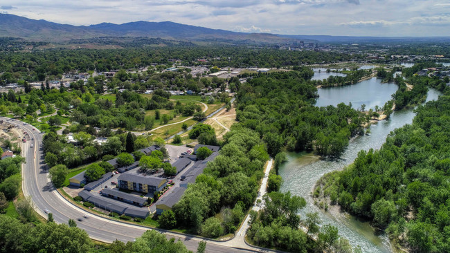 Aria On The River in Boise, ID - Foto de edificio - Building Photo