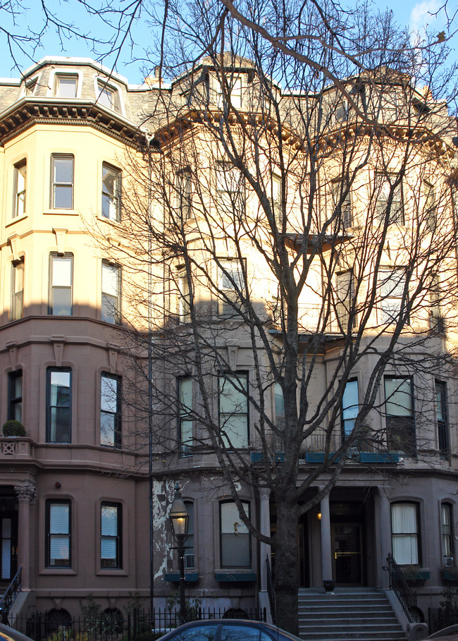 11 Marlborough St in Boston, MA - Foto de edificio - Building Photo