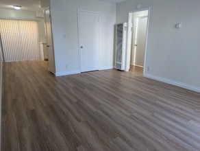 216 Melrose Dr in Oxnard, CA - Building Photo - Building Photo