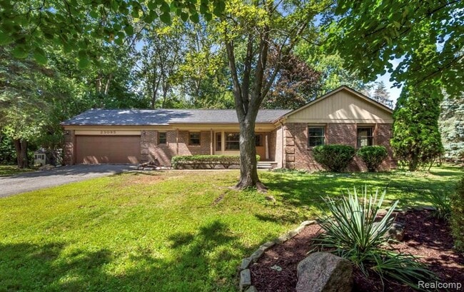 property at 23095 Beck Rd