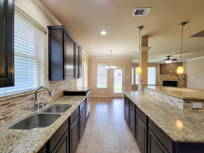 2814 Bay Springs View