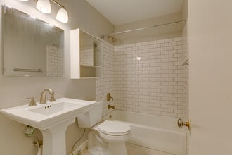 10630 Renton Ave S in Seattle, WA - Building Photo - Building Photo