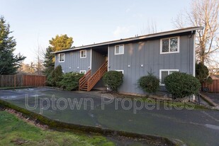 12225 SW Longhorn Ln in Beaverton, OR - Building Photo - Building Photo