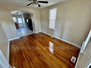 1614 E Division St in Evansville, IN - Building Photo - Building Photo