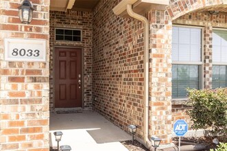 8033 Big Spruce Ln in Fort Worth, TX - Building Photo - Building Photo