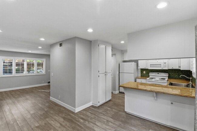 property at 412 Alvarado Ave