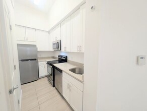 313 State St in Albany, NY - Building Photo - Building Photo