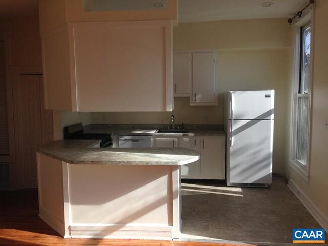 property at 711 W Main St