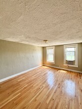 1642 W Augusta Blvd, Unit 2F in Chicago, IL - Building Photo - Building Photo