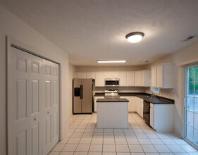 115 Birdie Ct in Jacksonville, NC - Building Photo - Building Photo