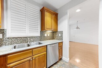 4724 Kester Ave in Los Angeles, CA - Building Photo - Building Photo