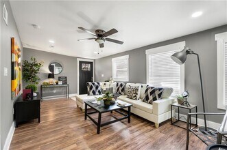 2802 Palm Dr in Atlanta, GA - Building Photo - Building Photo