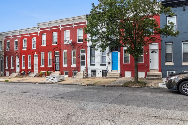 2134 W Fayette St in Baltimore, MD - Building Photo - Building Photo