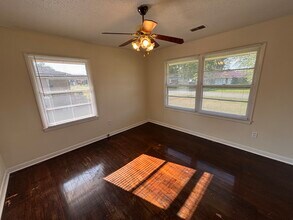 1006 Waverly Ave in Muscle Shoals, AL - Building Photo - Building Photo