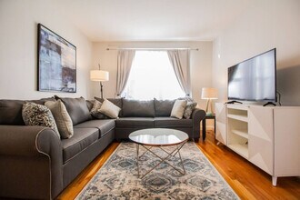 191 Kent St in Brookline, MA - Building Photo - Building Photo