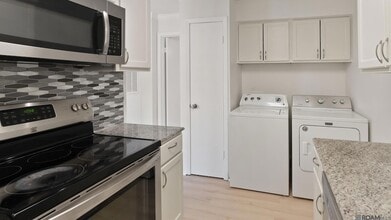 9851 Jefferson Hwy, Unit H12 in Baton Rouge, LA - Building Photo - Building Photo