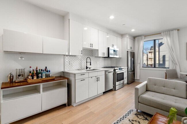property at 148 W 9th St