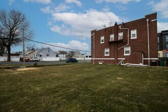 439 Willow Ave in Garwood, NJ - Foto de edificio - Building Photo