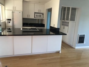 15 15th St, Unit 2 in Hermosa Beach, CA - Building Photo - Building Photo