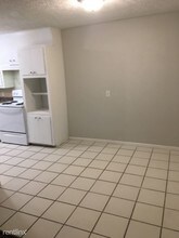 2831 E University St in Springfield, MO - Building Photo - Building Photo