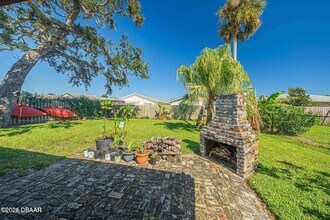 25 Laughing Gull Ln in Edgewater, FL - Building Photo - Building Photo
