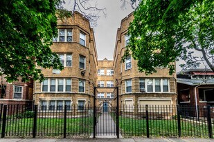 7924 S Vernon Chicago, IL 60619 in Chicago, IL - Building Photo