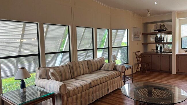 7761 SE Shenandoah Dr in Hobe Sound, FL - Building Photo - Building Photo