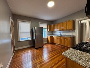 12 Dalrymple St in Boston, MA - Building Photo - Building Photo