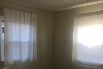 8958 Wilbur Ave in Los Angeles, CA - Building Photo - Building Photo