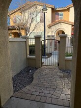 10470 Hollingsworth Way in San Diego, CA - Building Photo - Building Photo